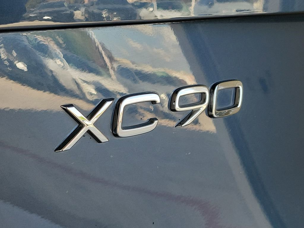Used 2023 Volvo XC90 T8 Ultimate w/ Lounge Package image 9