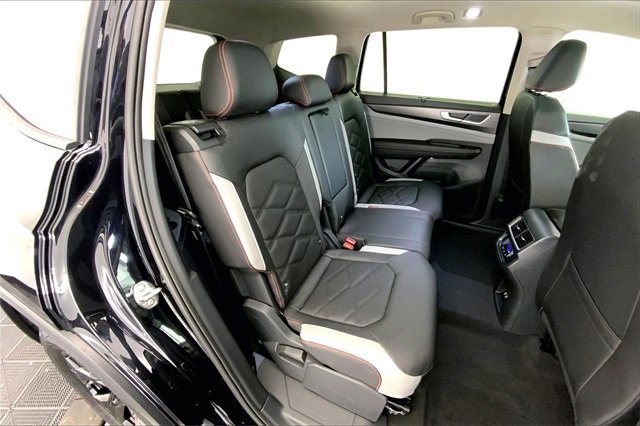 New 2026 Volkswagen Atlas Peak Edition image 10