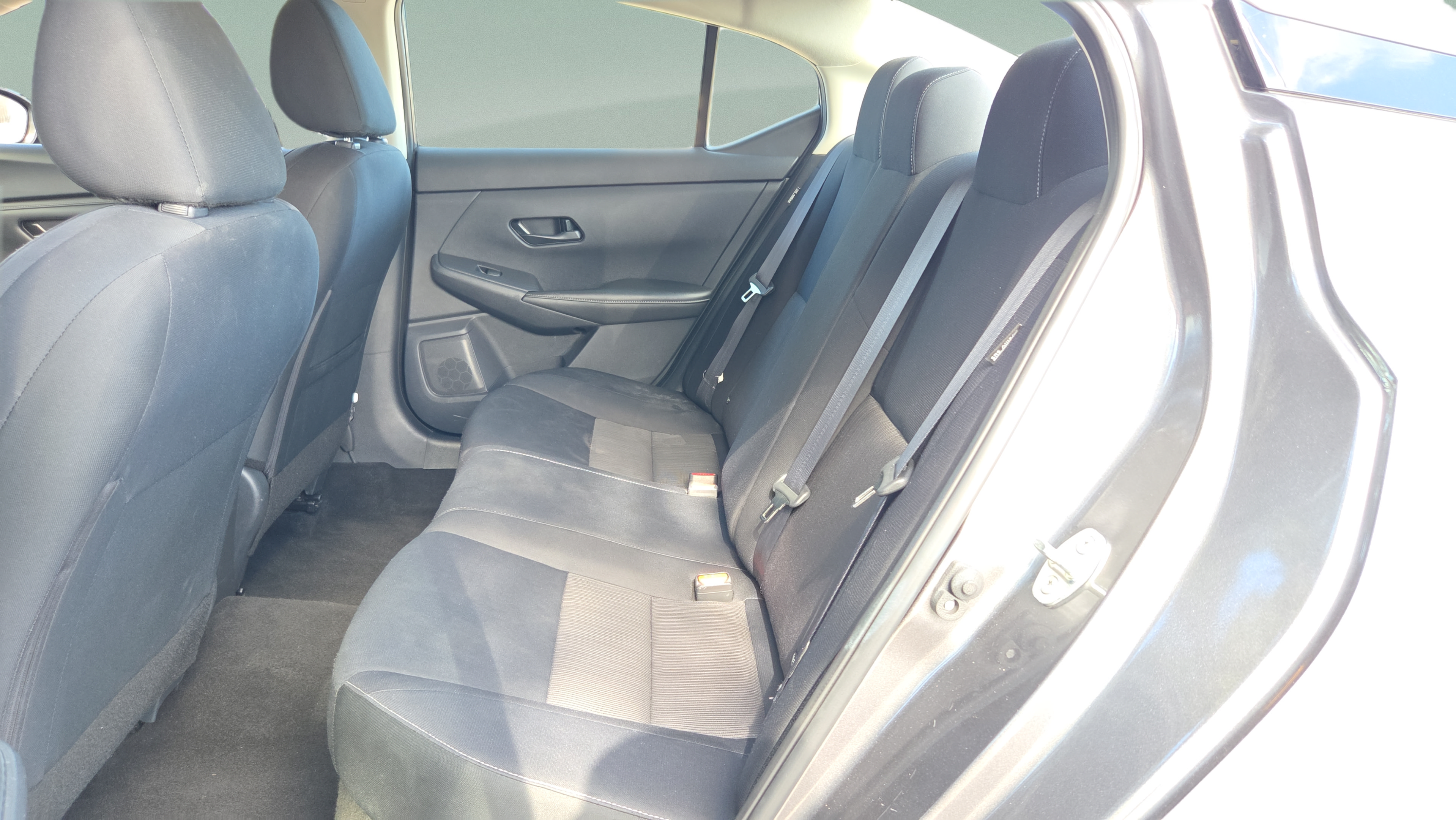 Used 2024 Nissan Sentra SV FWD image 11