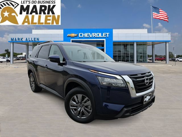 Used 2025 Nissan Pathfinder SV