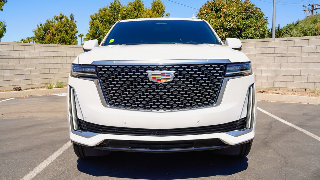 Certified 2021 Cadillac Escalade ESV Luxury RWD image 4