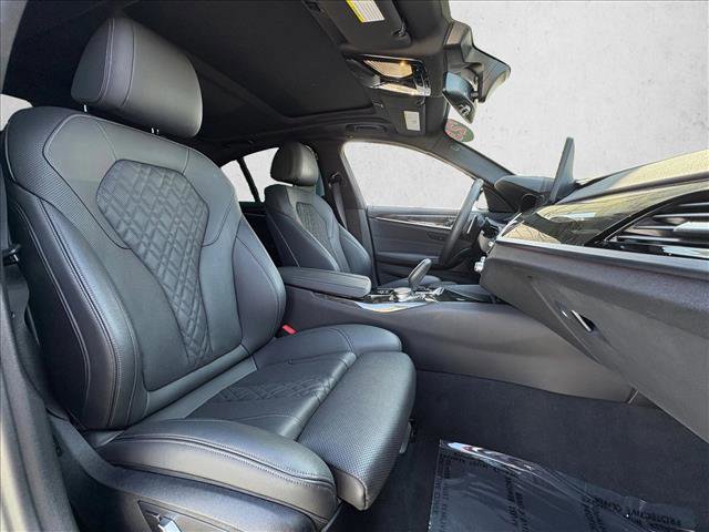 Used 2023 BMW 530i image 21