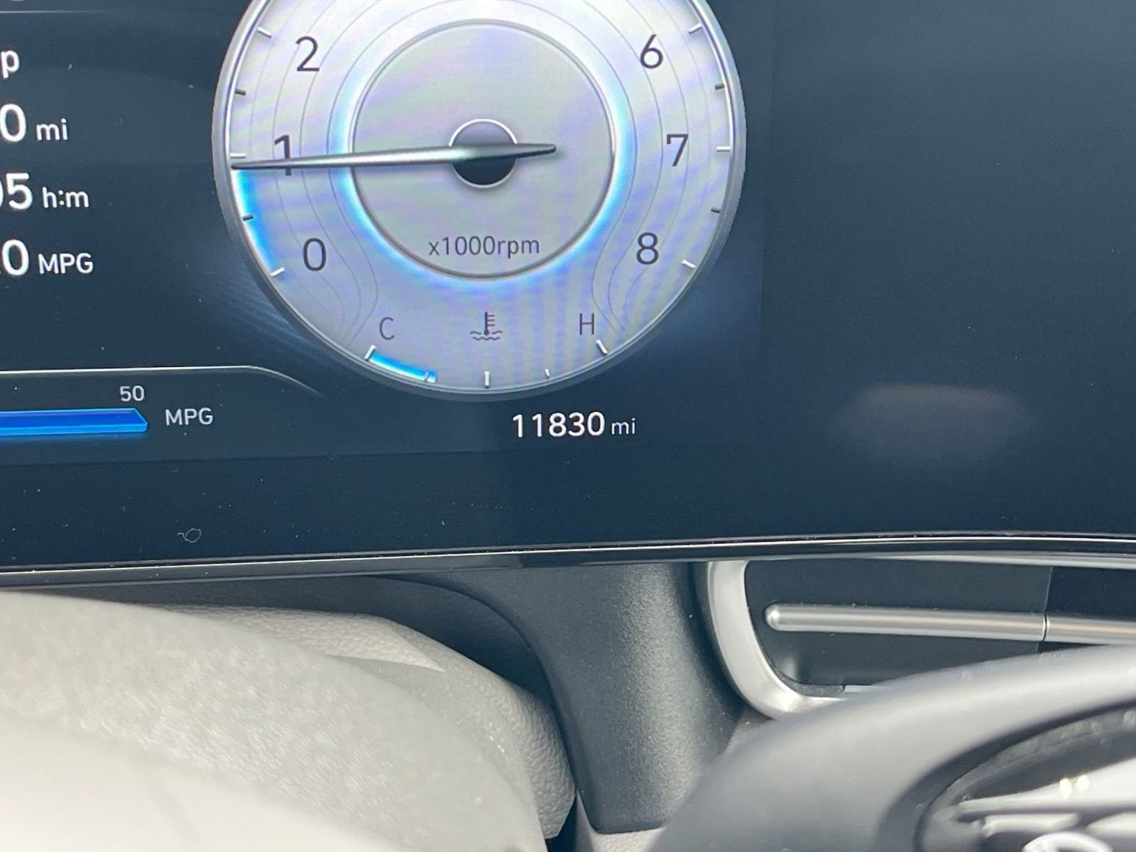 Used 2025 Hyundai Elantra SEL image 38