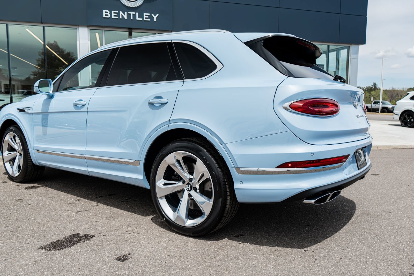 New 2026 Bentley Bentayga AWD/4WD image 9