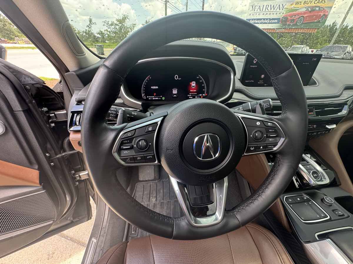 Used 2024 Acura MDX SH-AWD w/ Advance Package image 17