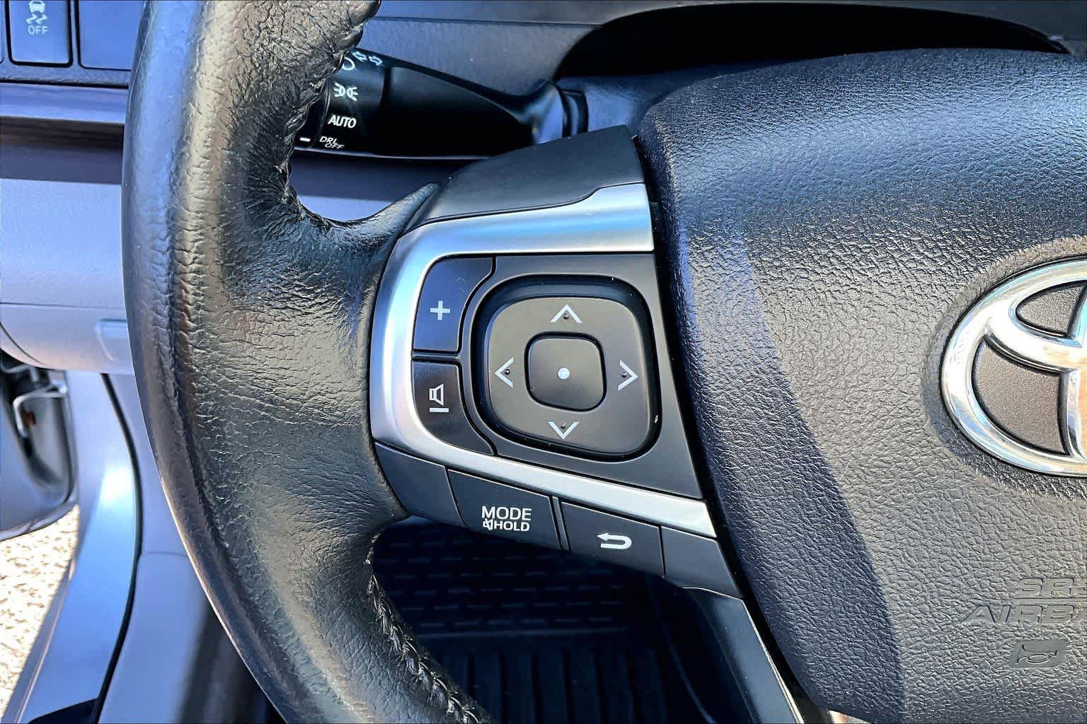 Used 2015 Toyota Camry XLE FWD image 22