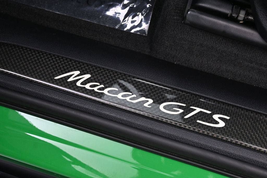 Certified 2023 Porsche Macan GTS AWD/4WD image 28