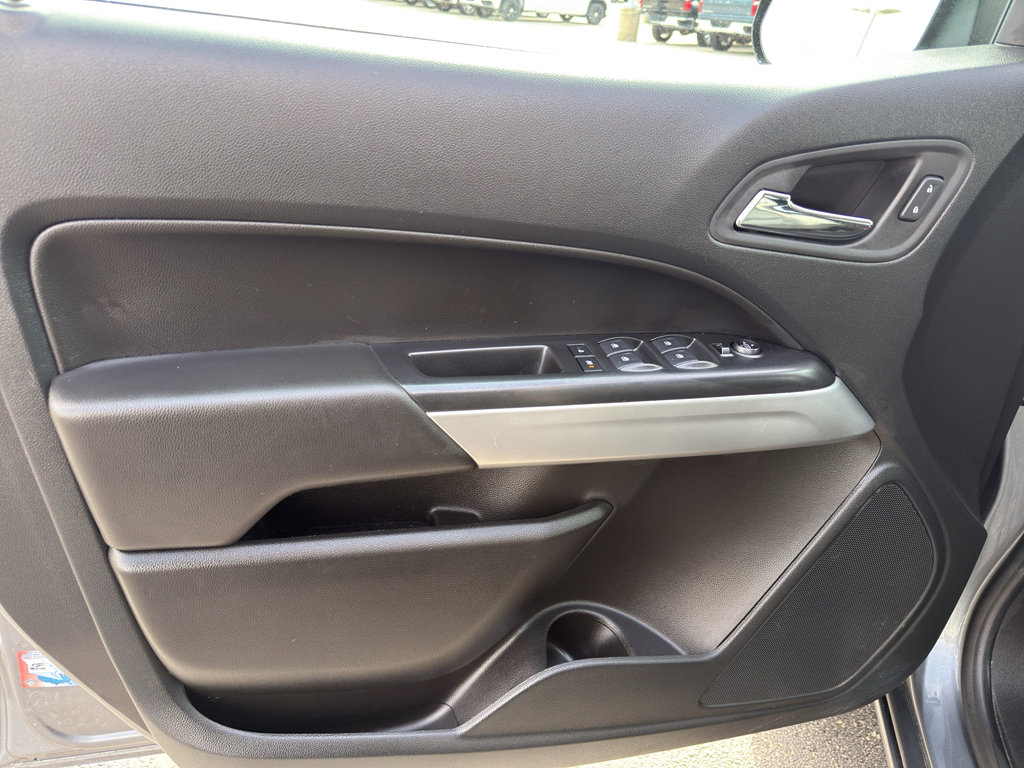Used 2022 Chevrolet Colorado LT w/ Luxury Package image 14