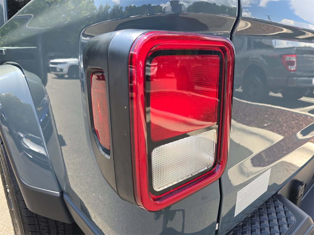 New 2025 Jeep Gladiator Sport image 33