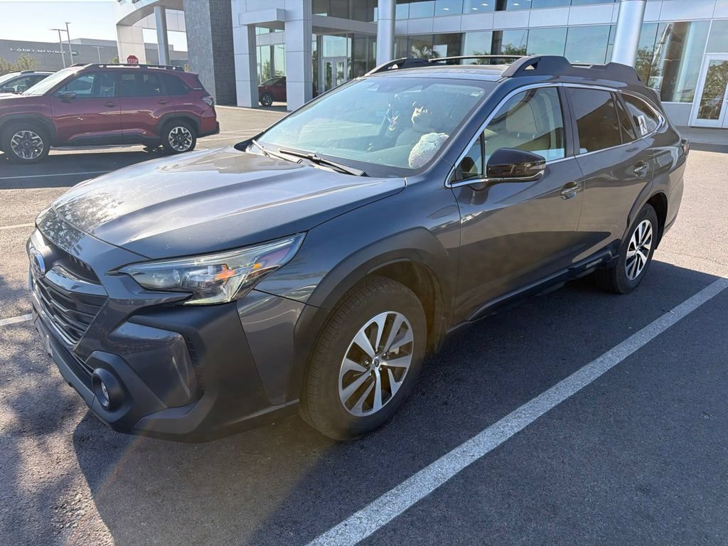 Used 2025 Subaru Outback Premium AWD/4WD image 31