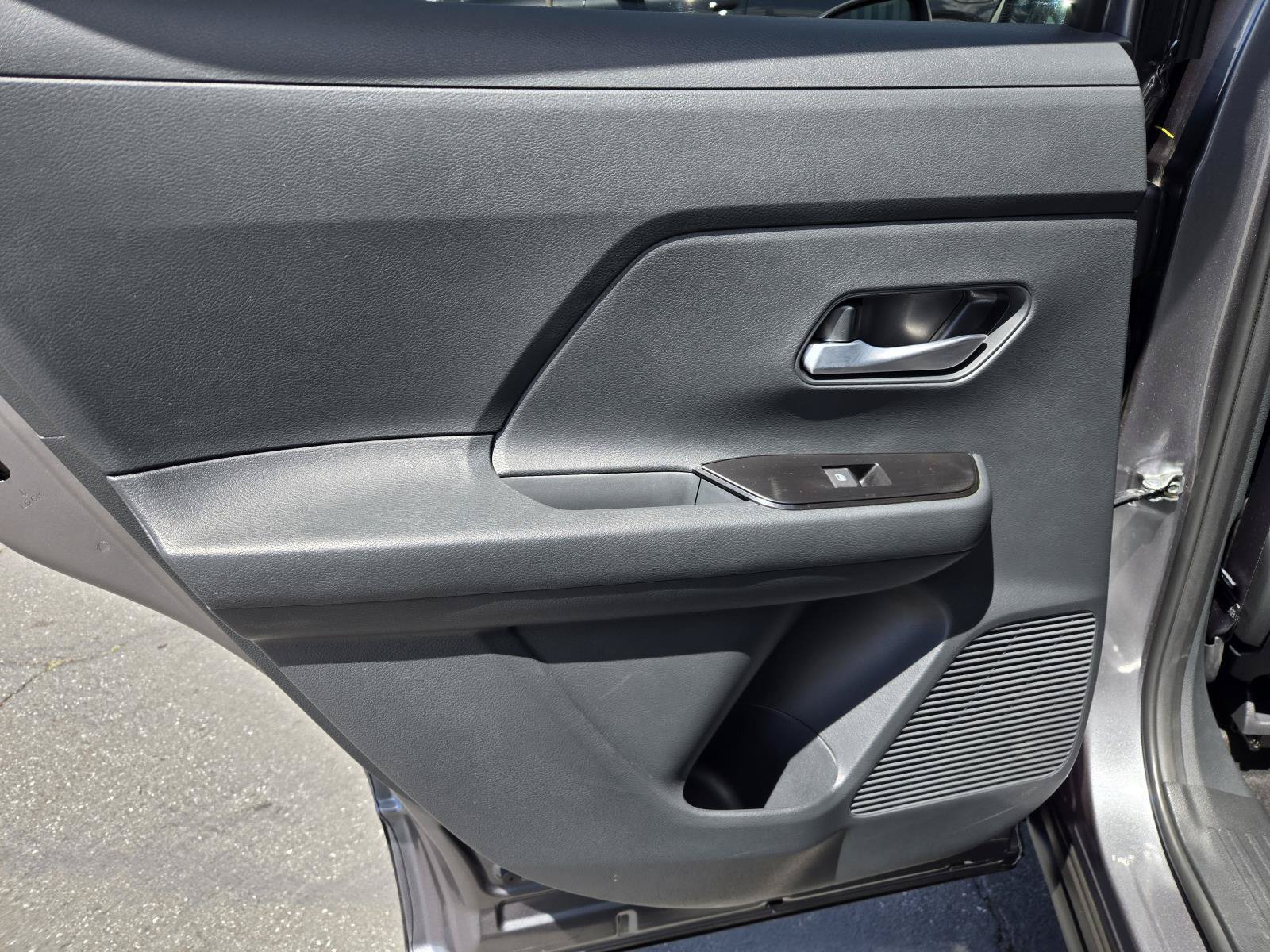 Used 2026 Nissan Kicks SV FWD image 24