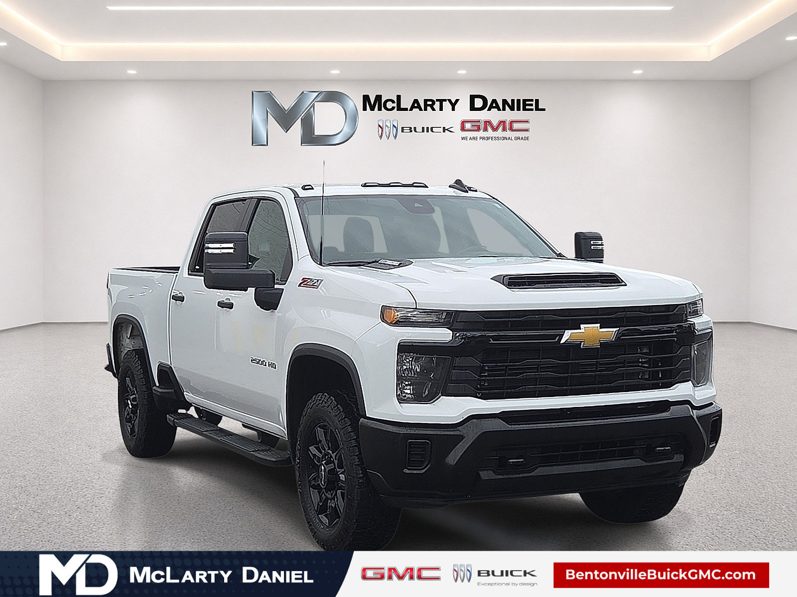 Used 2025 Chevrolet Silverado 2500 W/T AWD/4WD image 1
