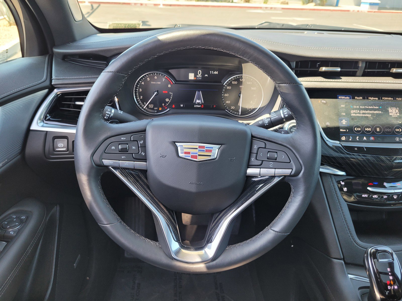 Certified 2025 Cadillac XT6 Premium Luxury image 17