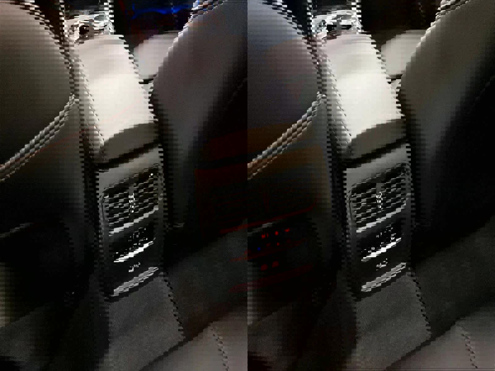 Used 2025 BMW 330i xDrive Sedan image 35