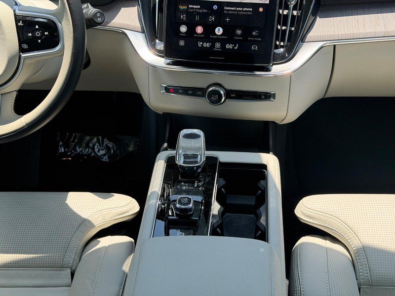 Certified 2026 Volvo XC90 B6 Ultra AWD/4WD image 16