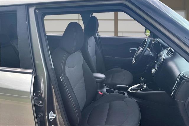 Used 2019 Kia Soul + FWD image 6