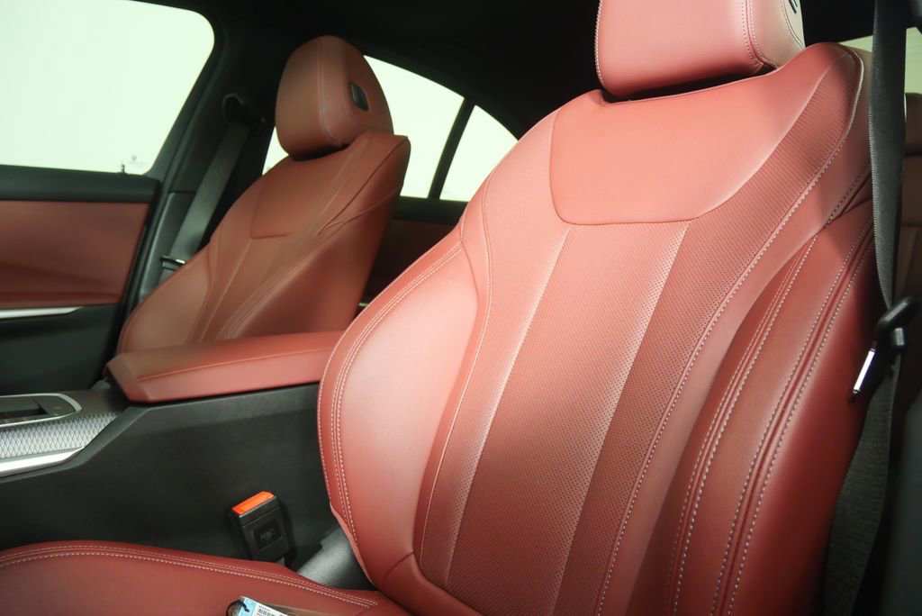 Used 2024 BMW M340i w/ Shadowloine Package image 10