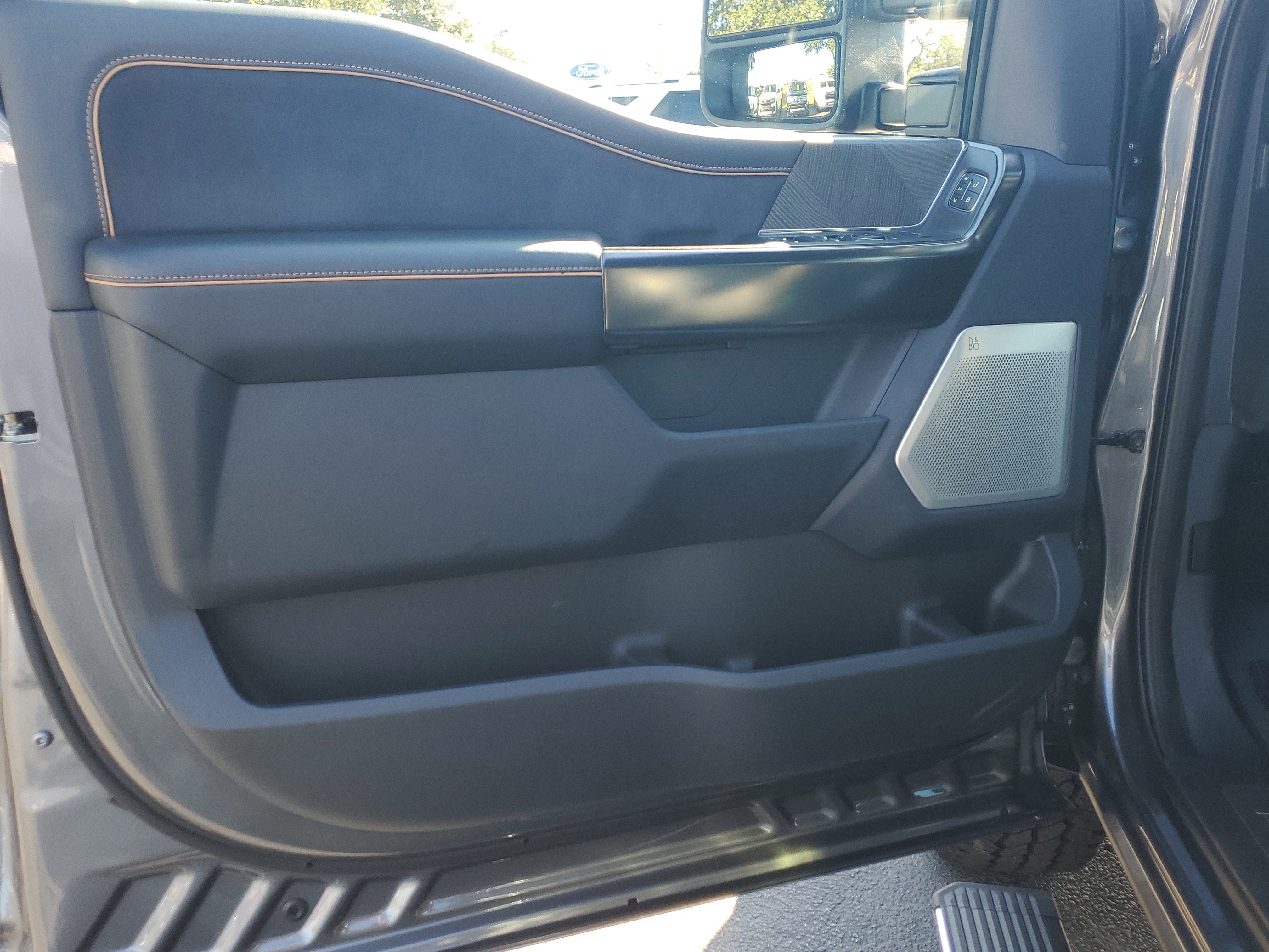 Used 2024 Ford F250 Platinum image 19