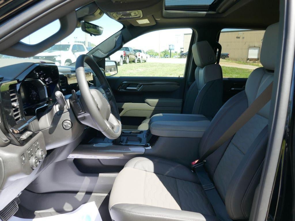 New 2026 Chevrolet Silverado 1500 ZR2 w/ Dark Appearance Package AWD/4WD image 15
