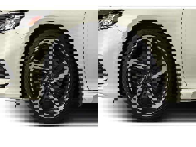 Used 2018 Honda Accord Sport image 11