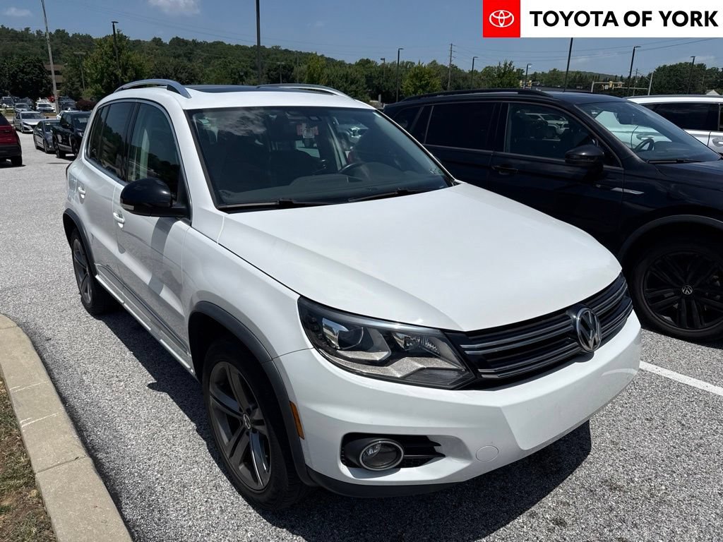 Used 2017 Volkswagen Tiguan Sport AWD/4WD image 1