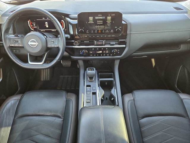 Used 2023 Nissan Pathfinder Platinum w/ Cargo Package image 26