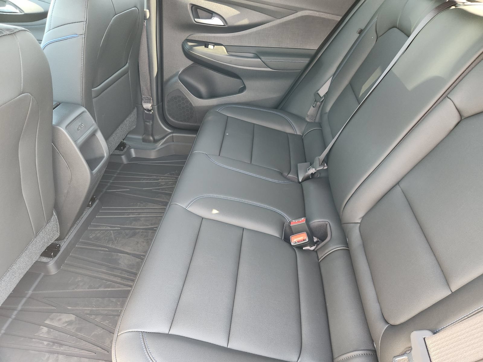 New 2026 Buick Envista Sport Touring w/ Convenience I Package FWD image 34