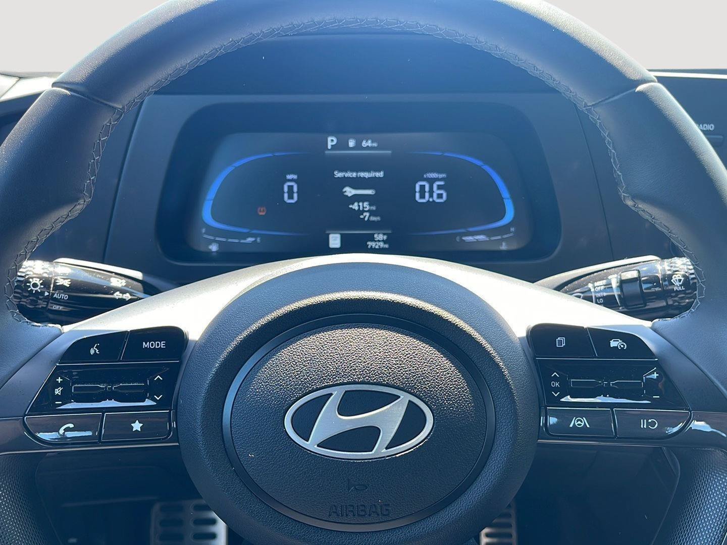 Used 2025 Hyundai Elantra Sport FWD image 31