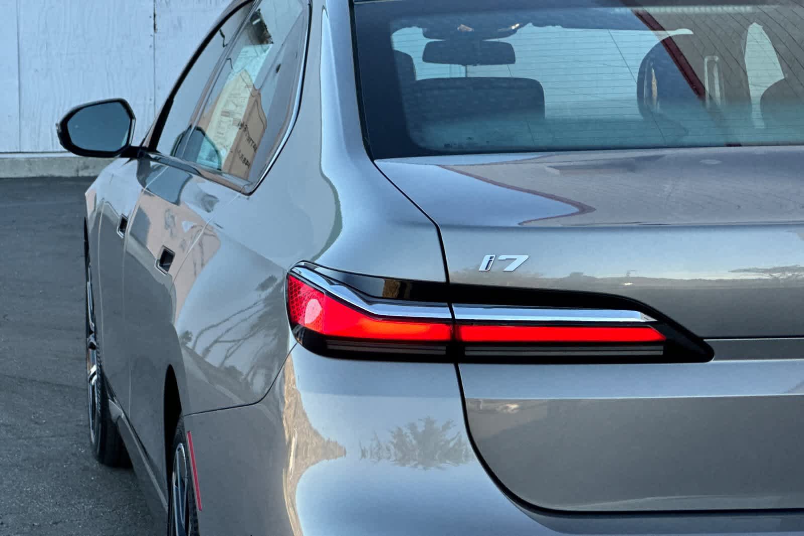 New 2025 BMW i7 eDrive50 w/ M Sport Package RWD image 11