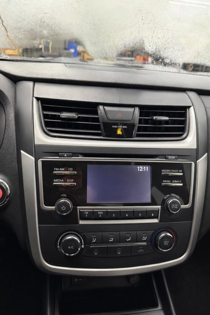 Used 2017 Nissan Altima 2.5 SR w/ Midnight Edition Package image 7