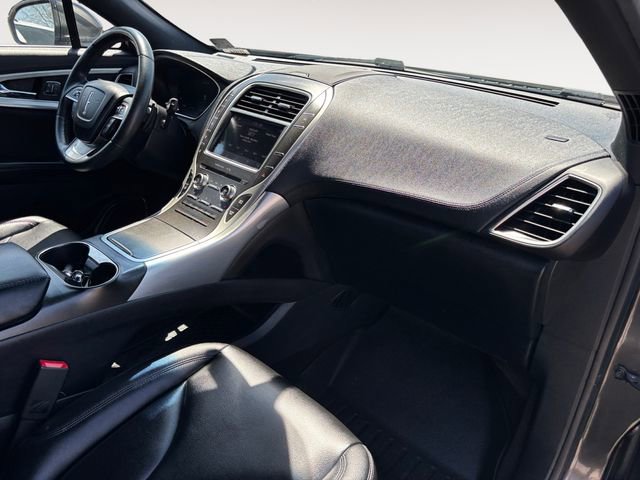 Used 2019 Lincoln Nautilus Premier image 10