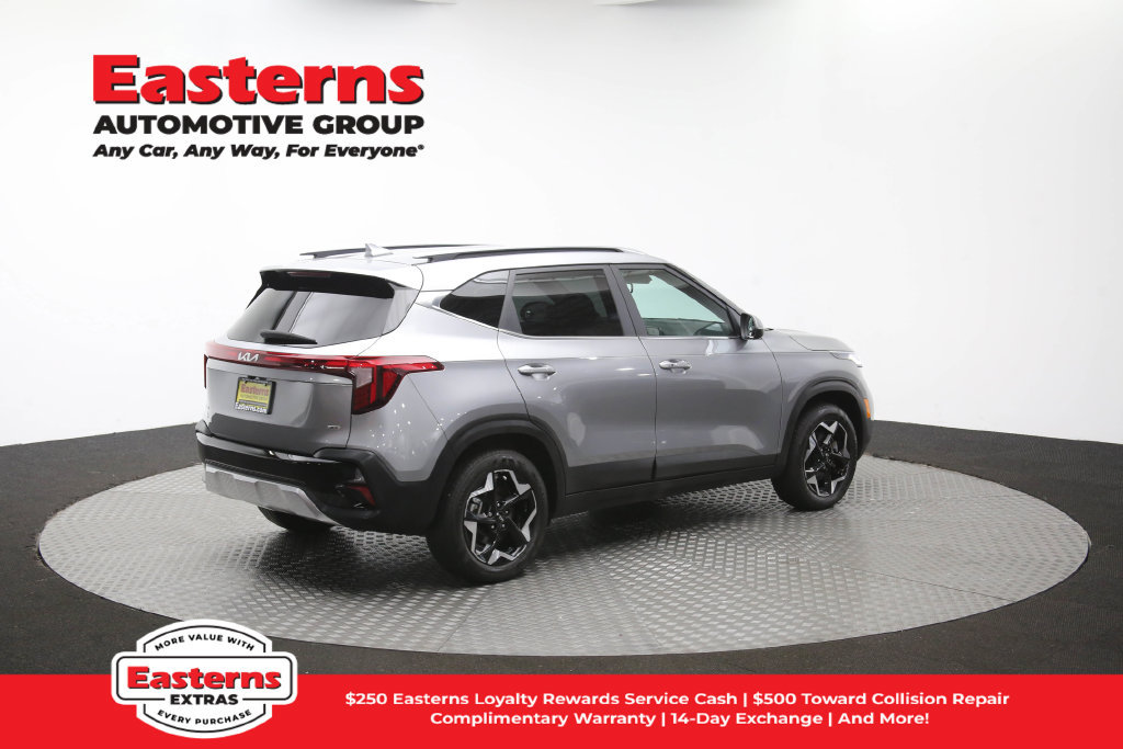 Used 2024 Kia Seltos EX AWD/4WD image 44