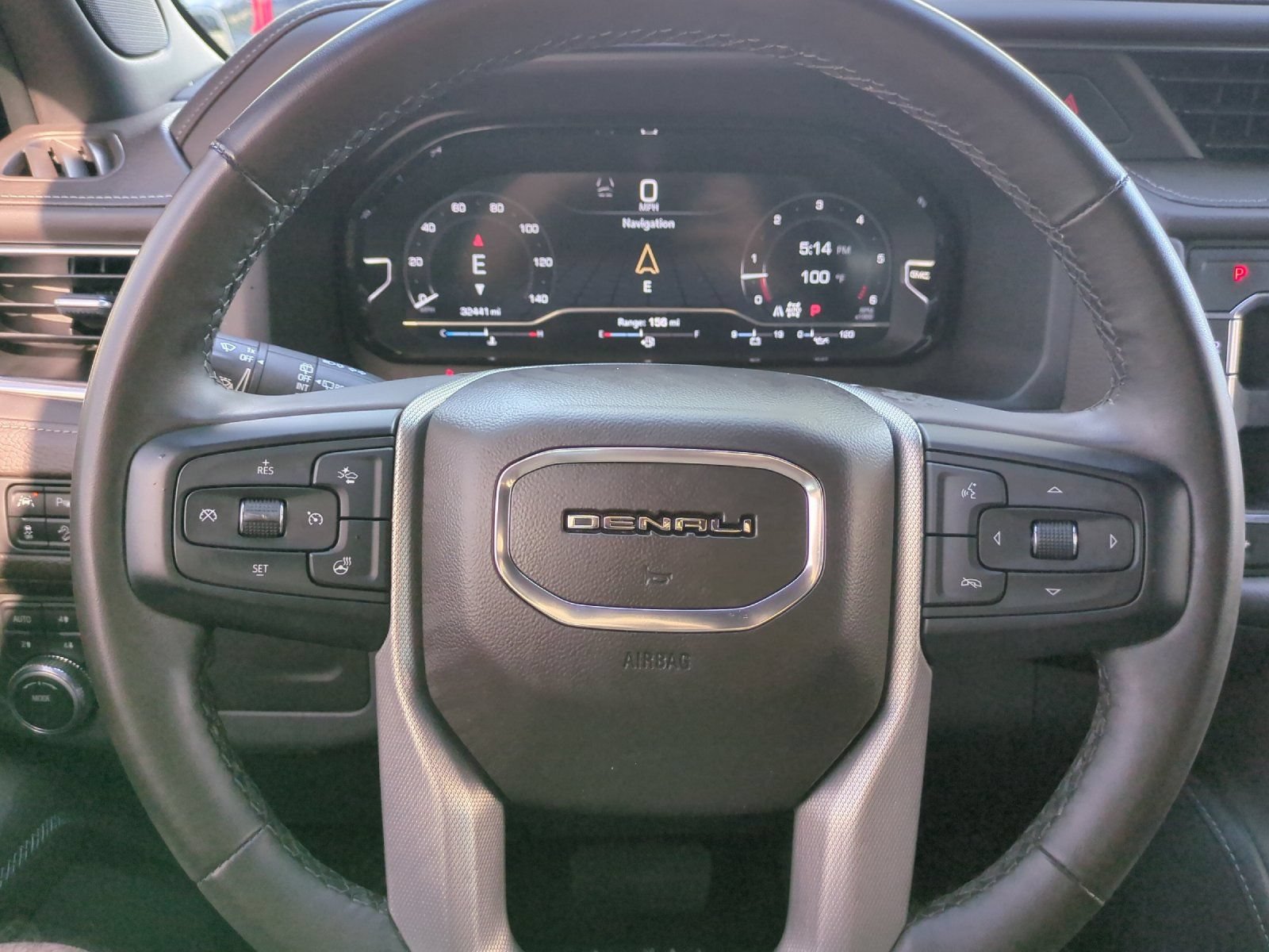 Used 2023 GMC Yukon Denali AWD/4WD image 26