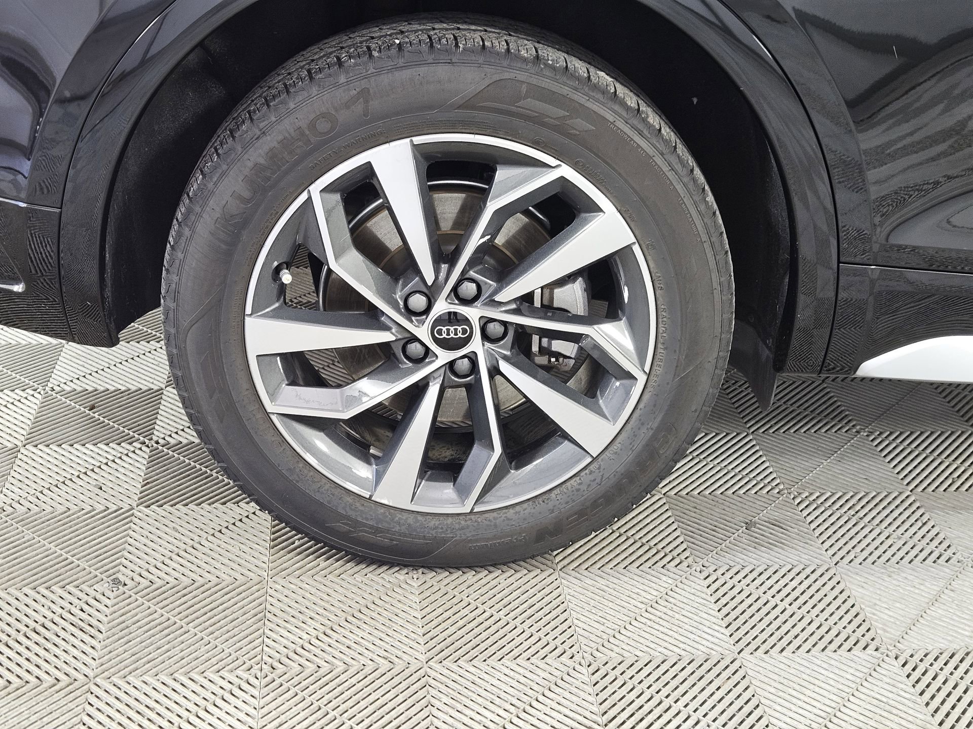 Certified 2023 Audi Q5 2.0T Premium Plus w/ Premium Plus Package AWD/4WD image 9