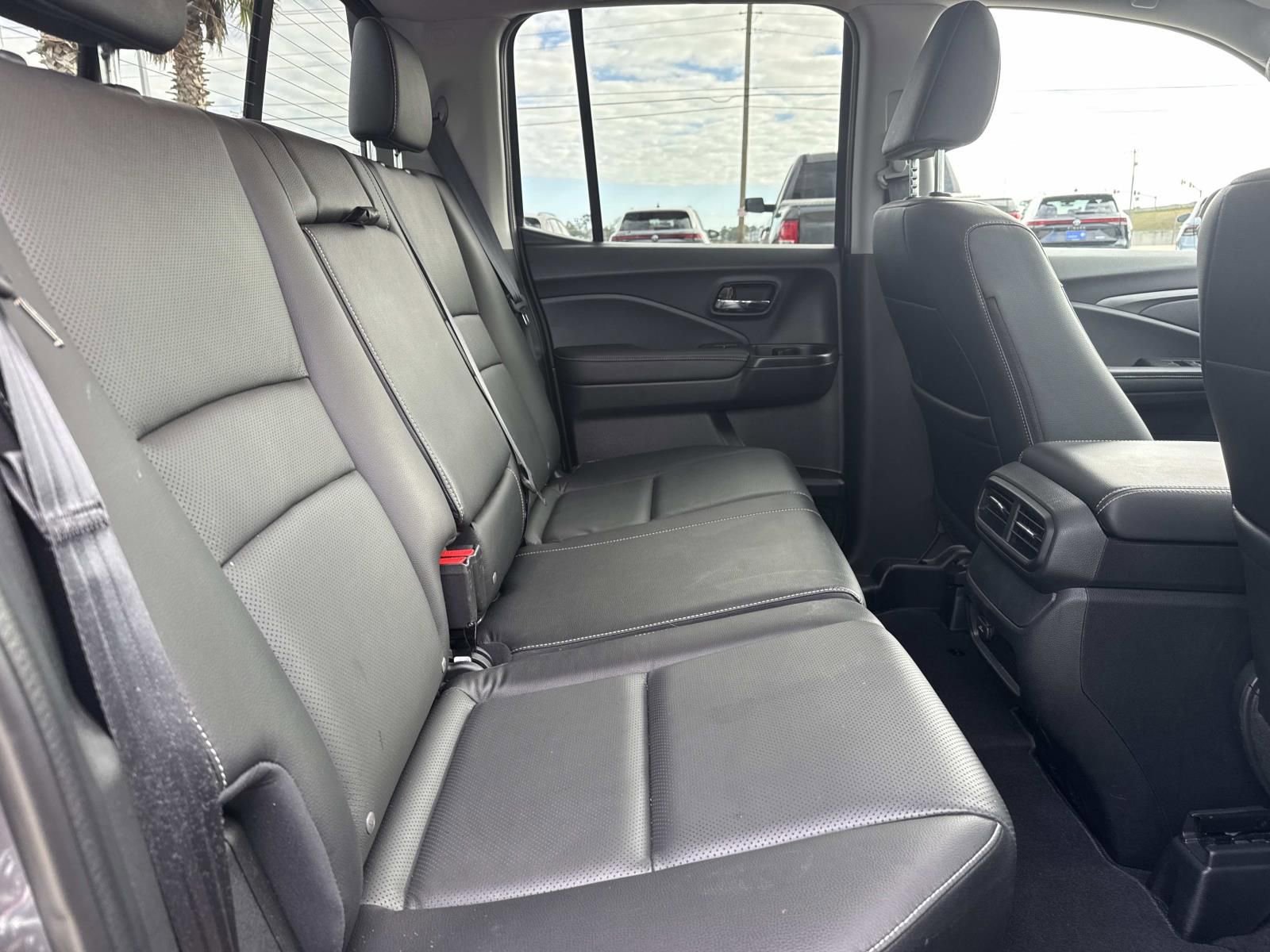 Used 2025 Honda Ridgeline RTL image 9