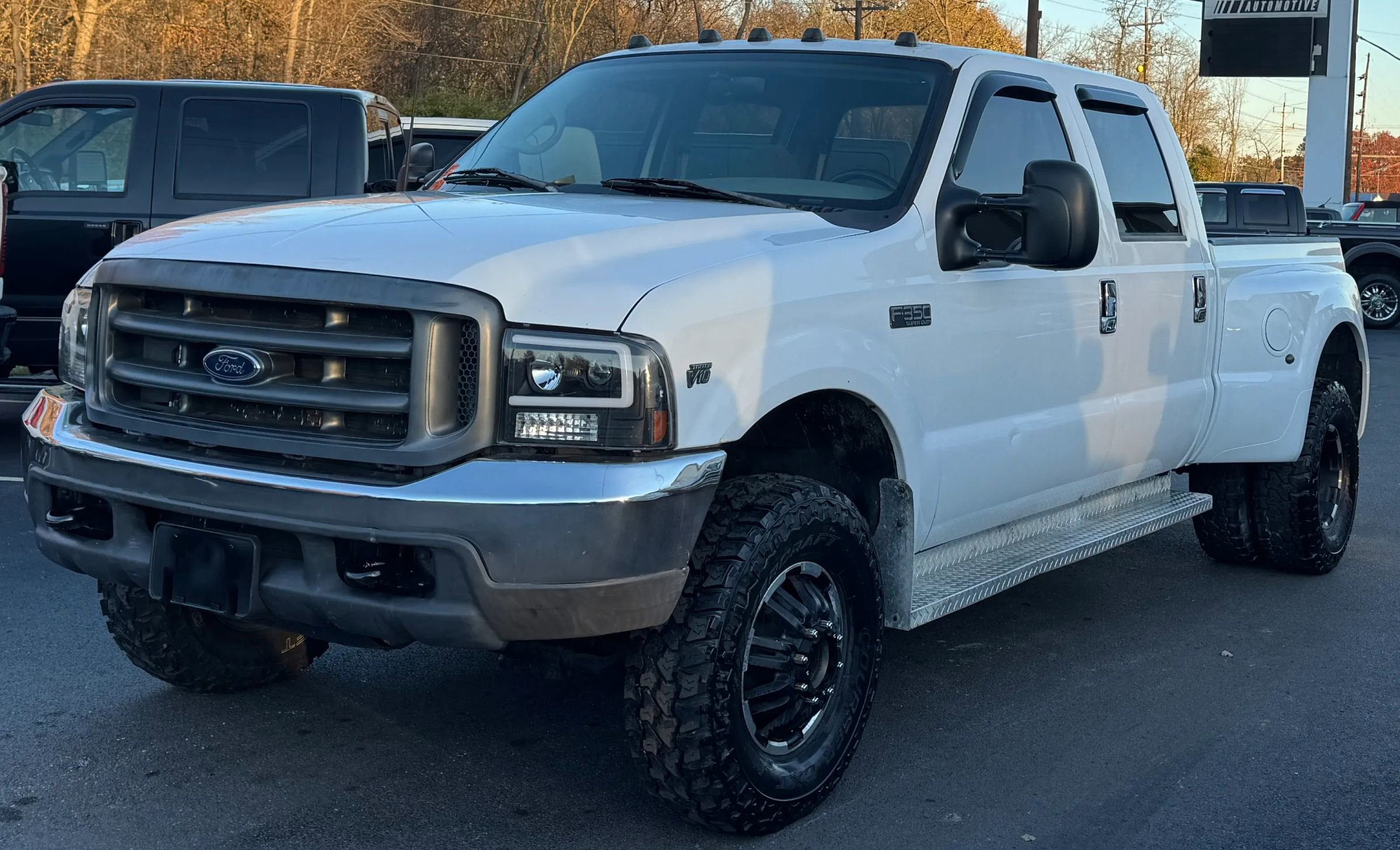 Used 2000 Ford F350 4x4 Crew Cab DRW Super Duty image 2