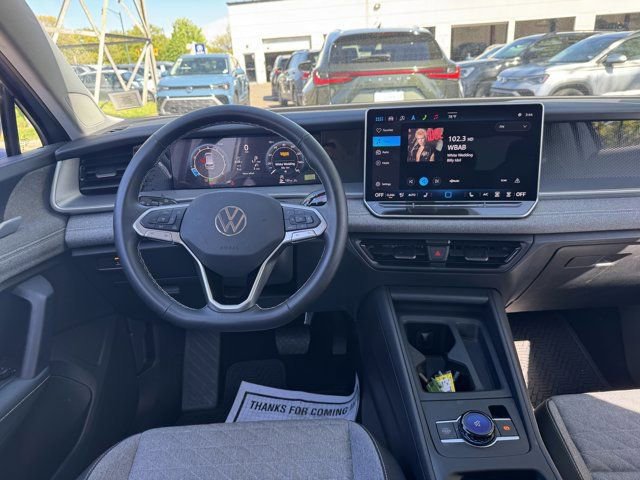Used 2025 Volkswagen Tiguan S AWD/4WD image 14
