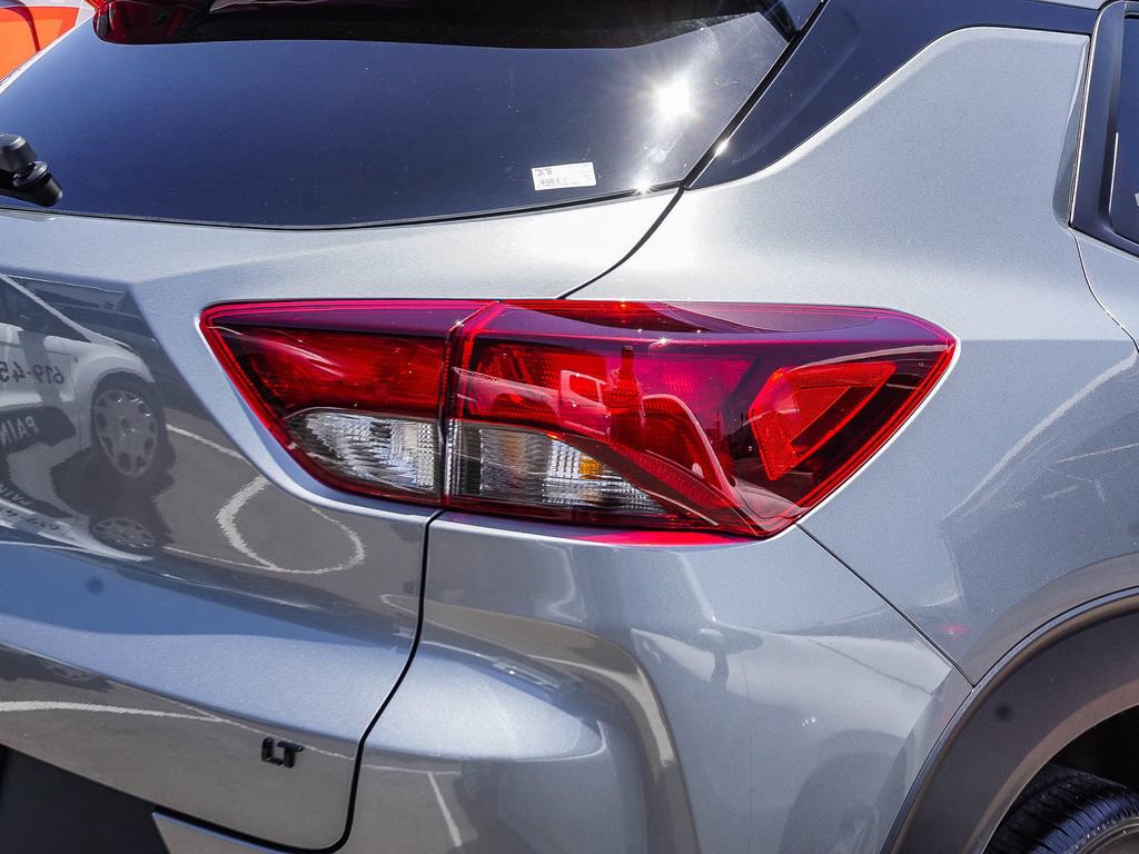 New 2026 Chevrolet TrailBlazer LT w/ Midnight Edition FWD image 7