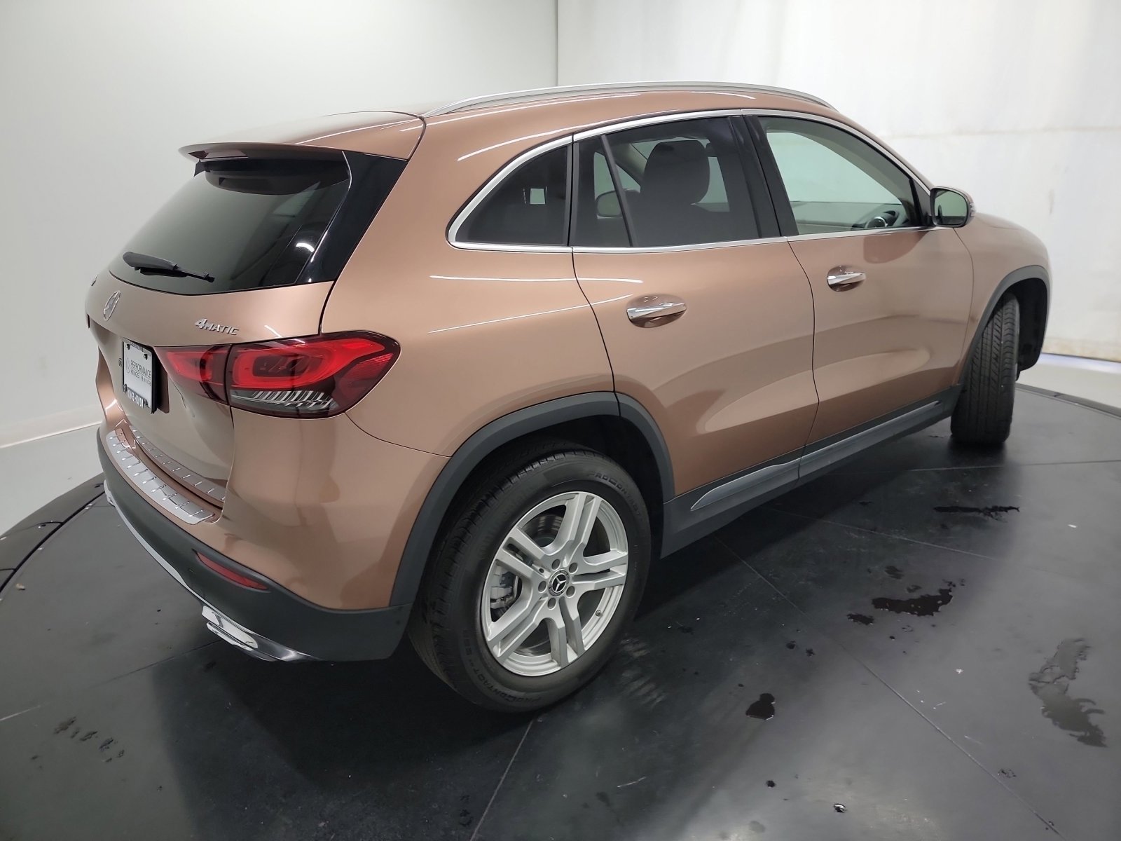 Used 2021 Mercedes-Benz GLA 250 4MATIC image 9