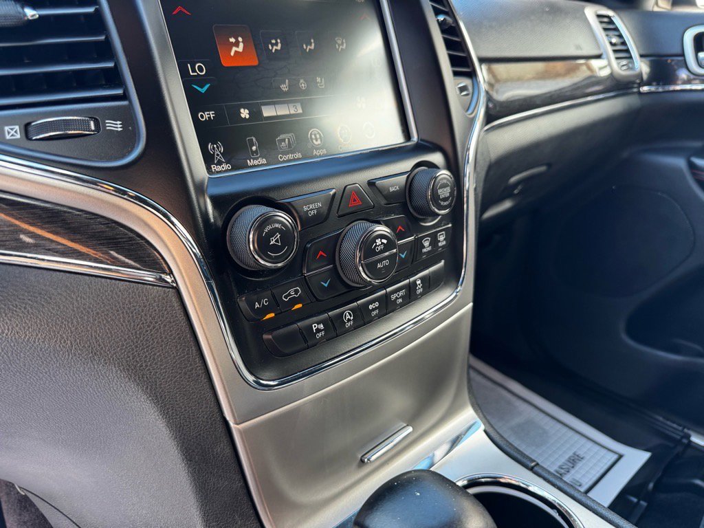 Used 2017 Jeep Grand Cherokee Trailhawk image 19