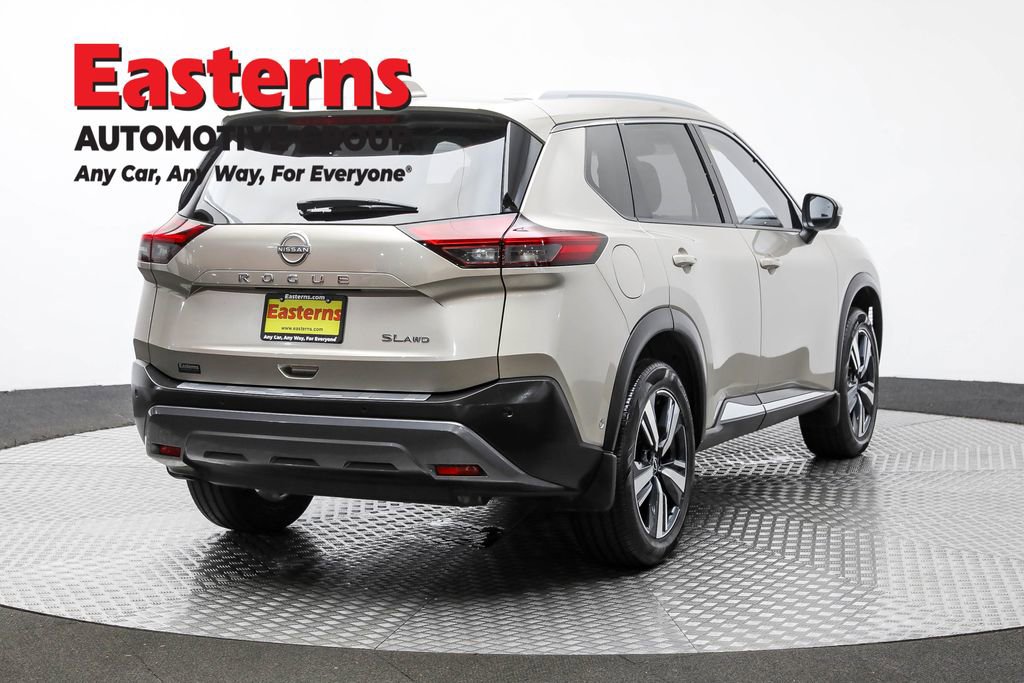 Used 2022 Nissan Rogue SL w/ SL Premium Package image 5