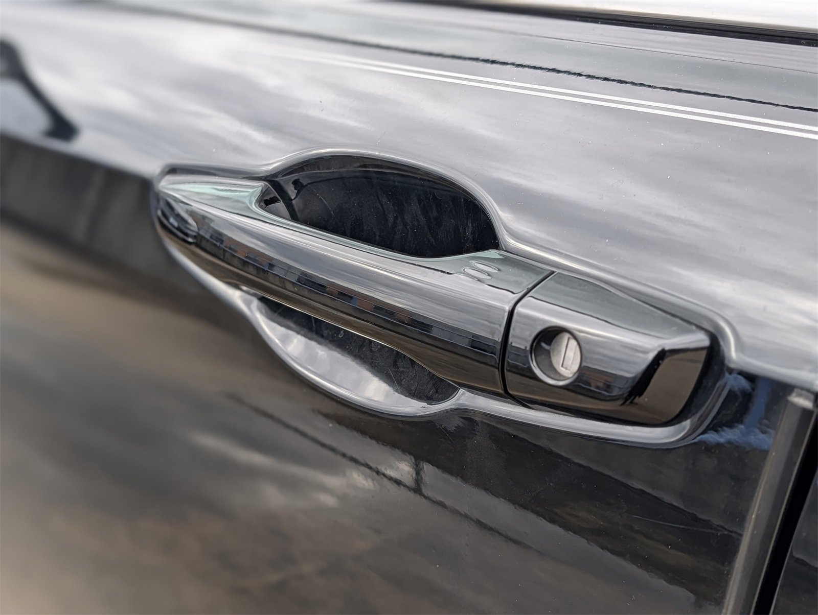 Used 2017 Honda CR-V EX image 13