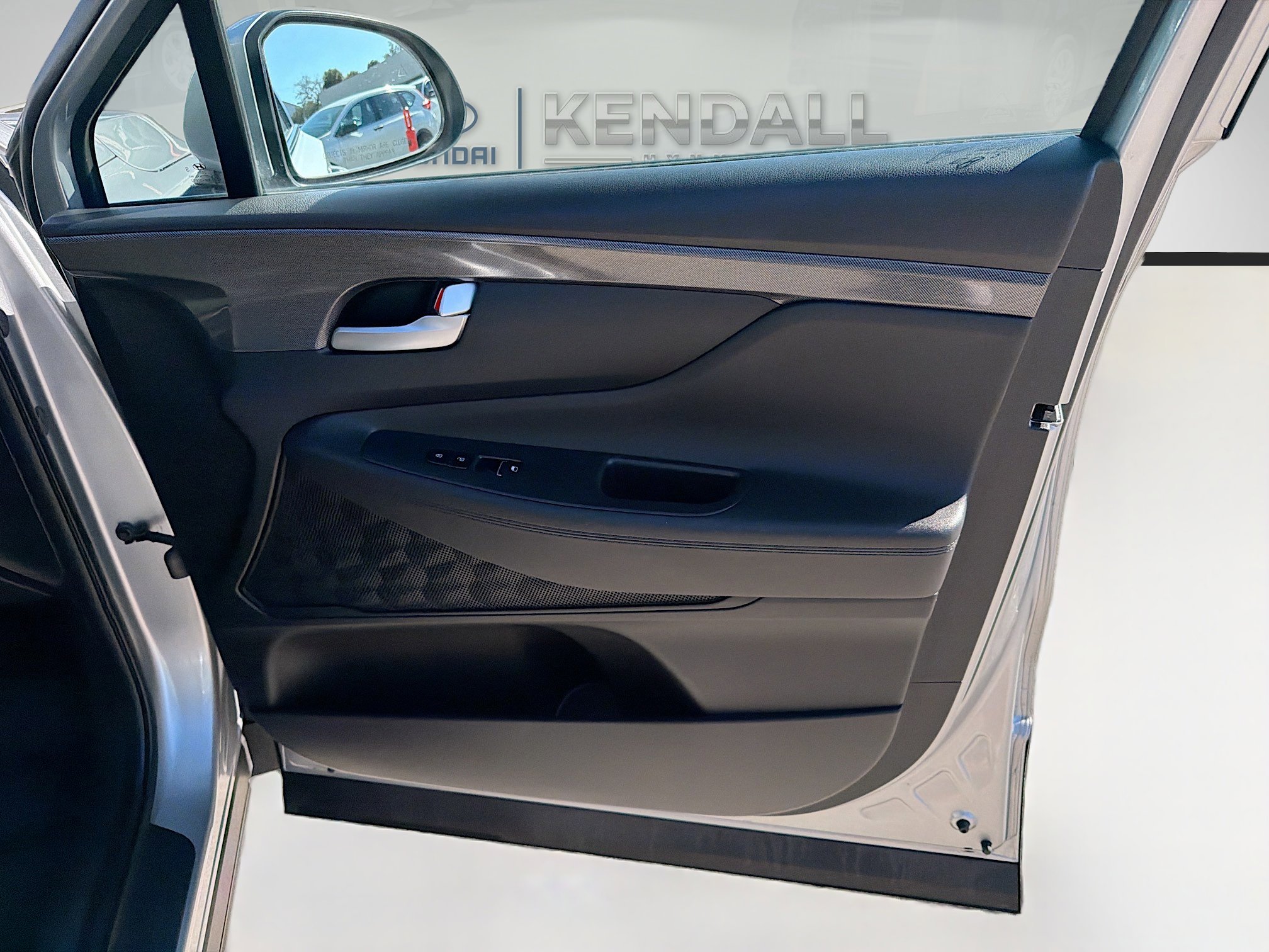 Used 2023 Hyundai Santa Fe SE image 31