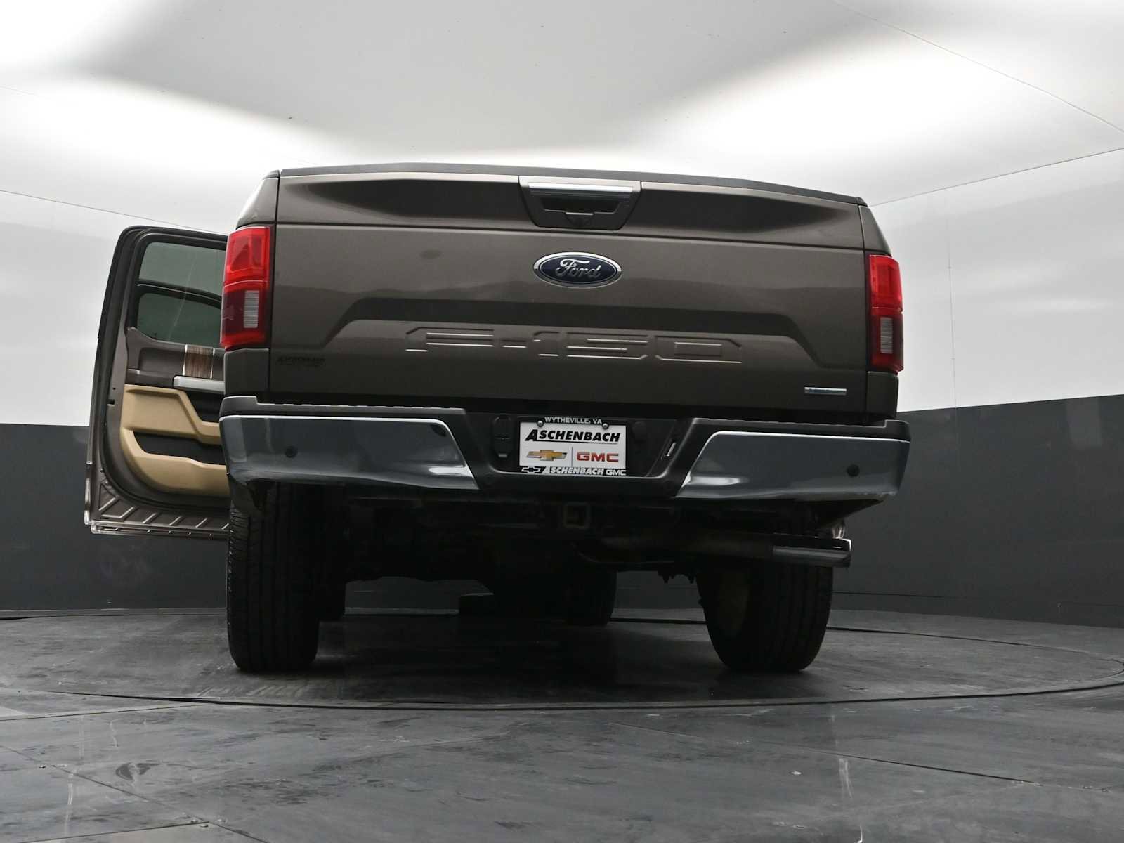 Used 2019 Ford F150 Lariat w/ Equipment Group 502A Luxury image 30