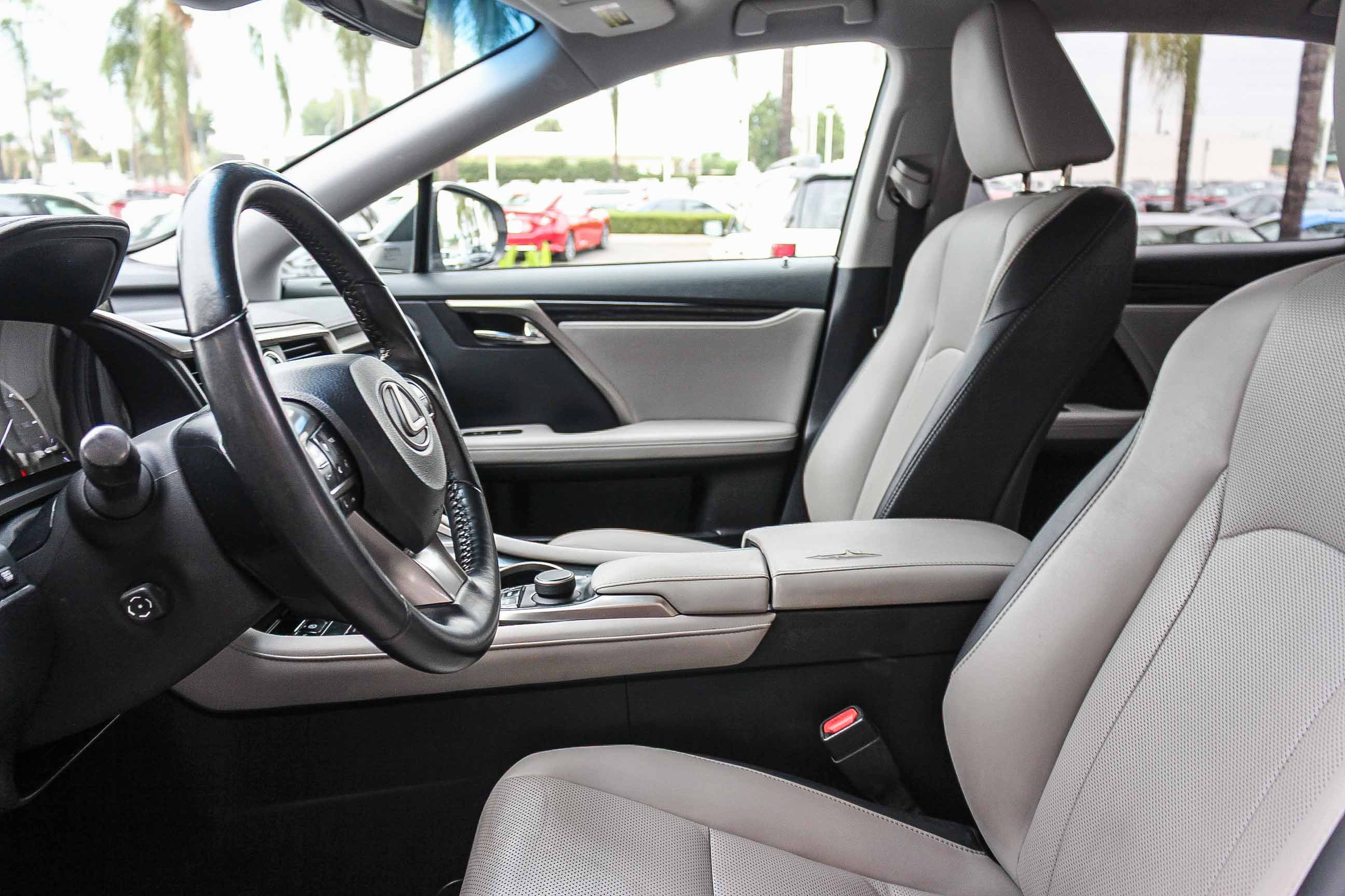 Used 2018 Lexus RX 350 FWD image 19