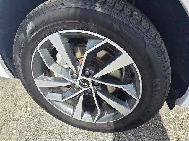 Used 2023 Audi Q5 2.0T Premium Plus w/ Premium Plus Package AWD/4WD image 9