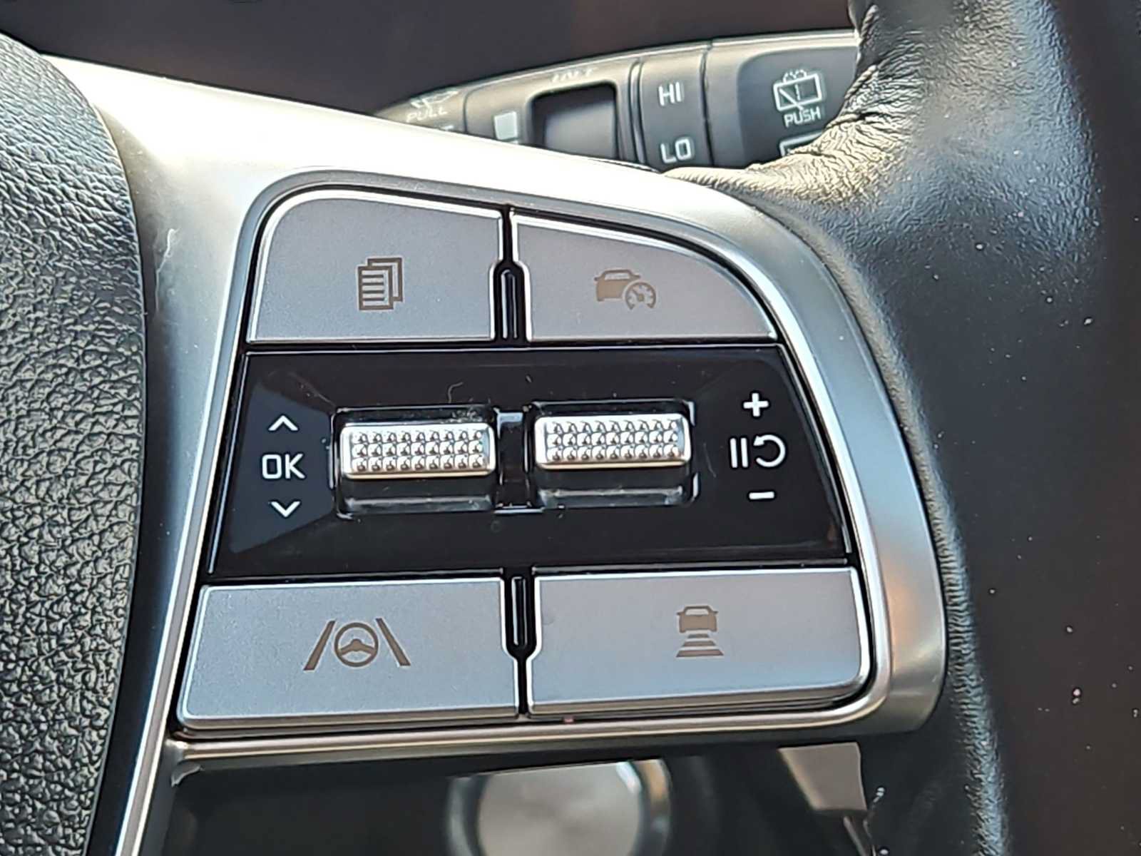 Certified 2025 Kia Telluride EX FWD image 27