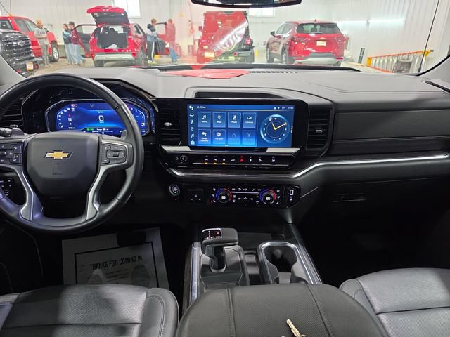 Used 2024 Chevrolet Silverado 1500 LTZ AWD/4WD image 9