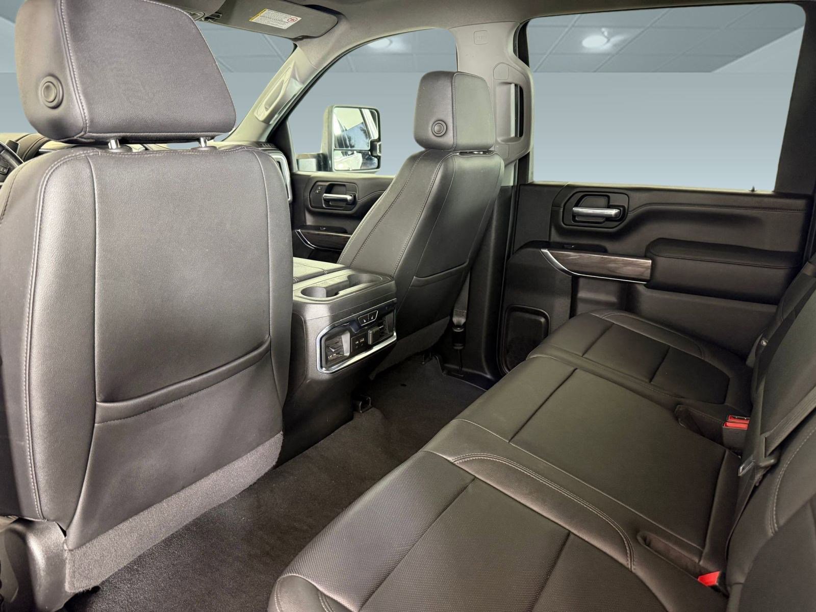 Used 2021 Chevrolet Silverado 3500 LTZ w/ LTZ Convenience Package image 21