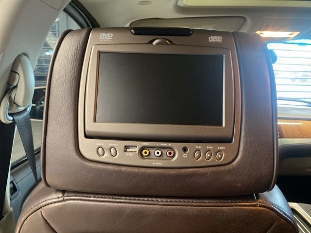 Used 2013 Cadillac Escalade ESV Platinum AWD/4WD image 33